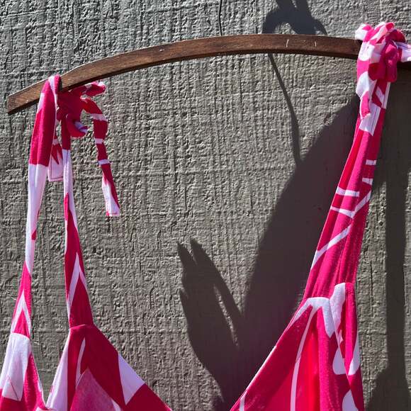 Aloha Royale Hawaii Pink Floral Jumper - Picture 8 of 8